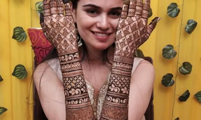 Anil Bridal Mehandi Artist
